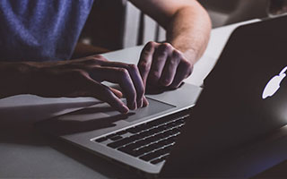 0-0闷平！切尔西2轮不胜+仅2射正，桑切斯5次神扑，前四要飞了？